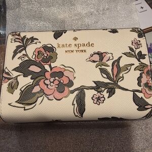 Kate Spade Madison Floral Blooms Printed Wallet NWT/NIP Retail $199